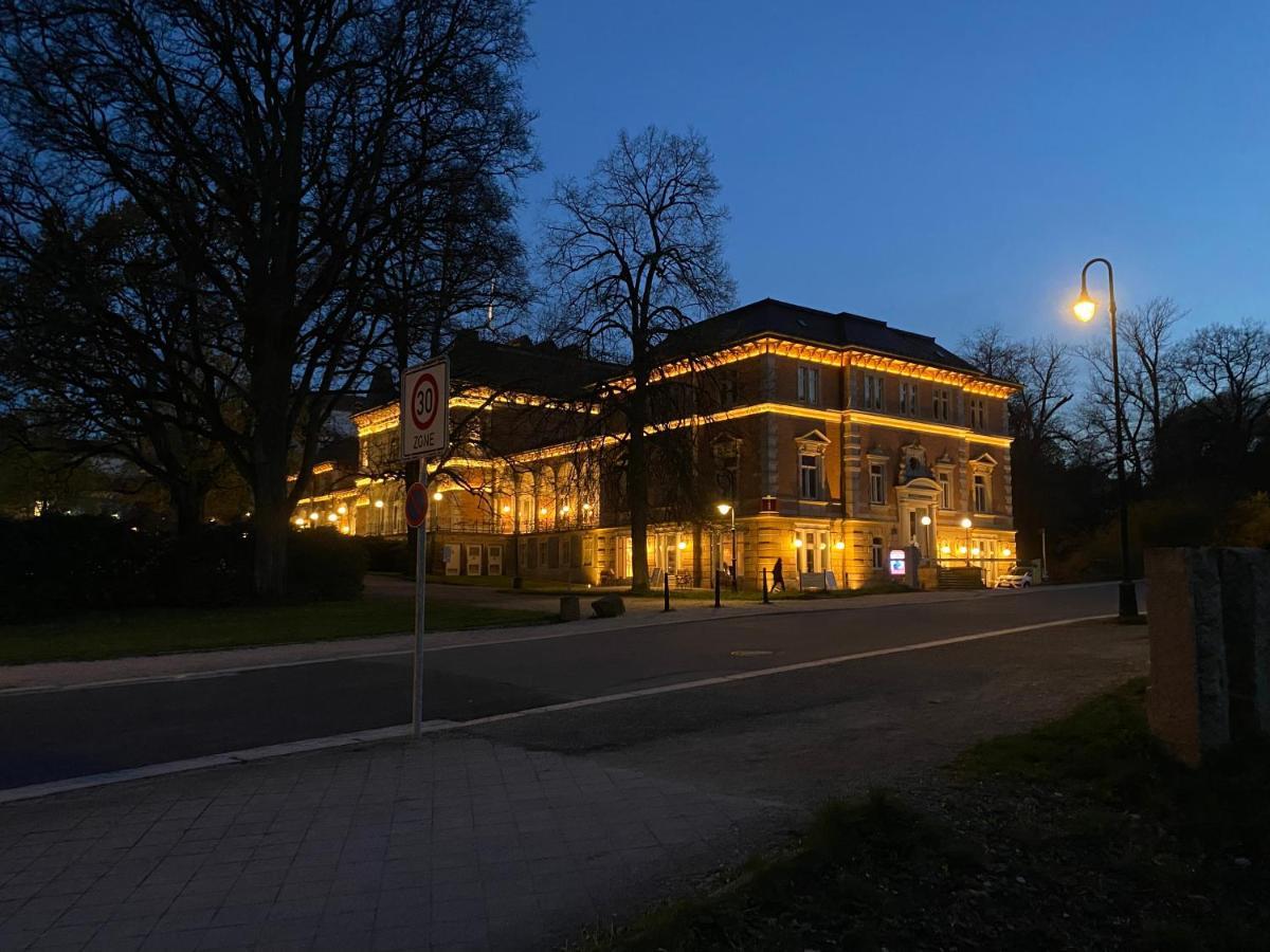 Fewo Roland Ranft Direkt Am Kurpark Barrierearm 60Qm Bad Elster Eksteriør billede