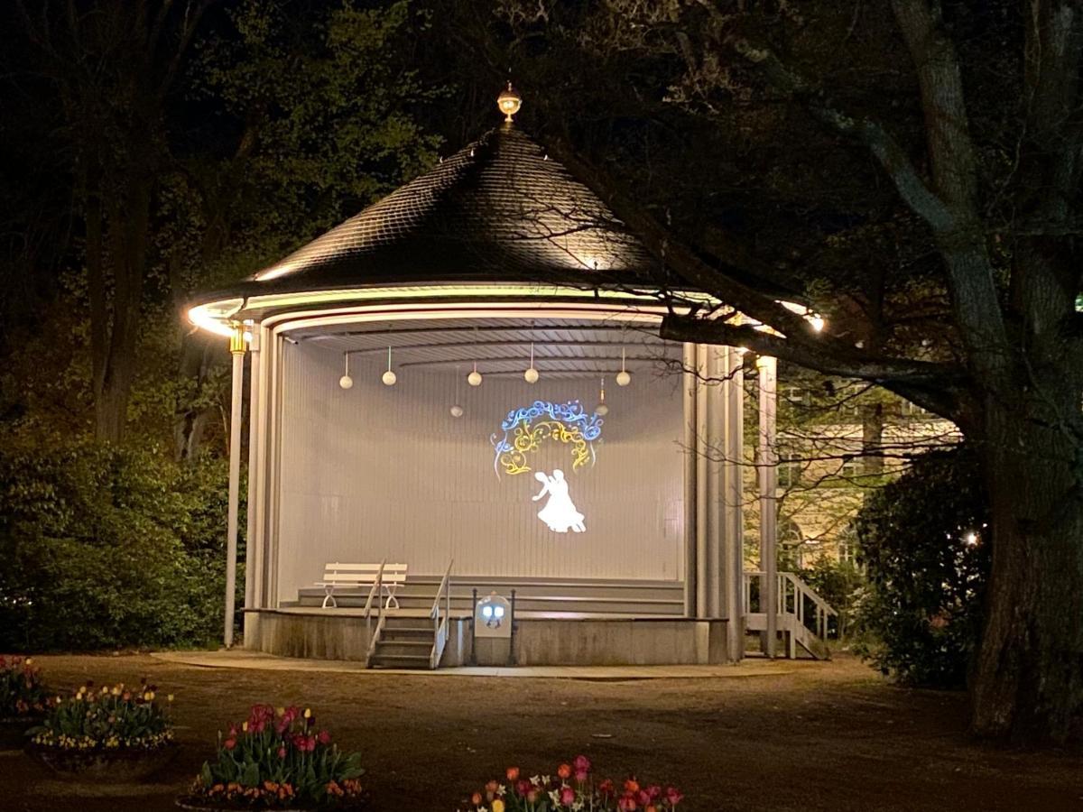 Fewo Roland Ranft Direkt Am Kurpark Barrierearm 60Qm Bad Elster Eksteriør billede